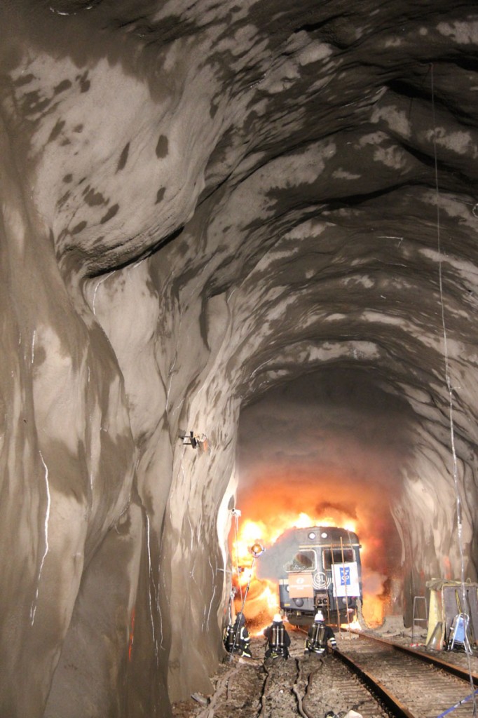 In autumn 2011, full-scale fire tests were carried out in one of the Swedish Transport Administration’s abandoned tunnels outside Arvika.